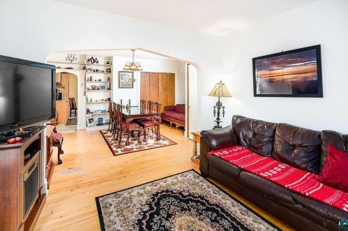 1016 7th St, Duluth, MN 55805-1624