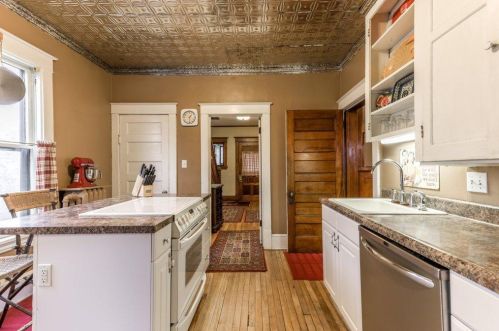 137 Cleveland Ave, Saint Paul MN 55116-2653 exterior