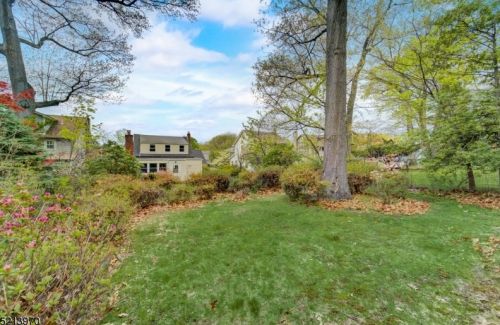 54 Nishuane Rd, Montclair NJ  07042-2425 exterior