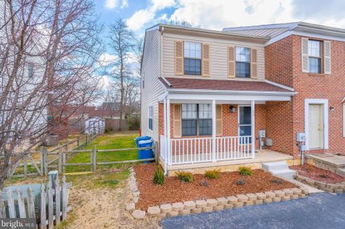 33 Mactavish Ct, New Castle DE  19720-6525 exterior