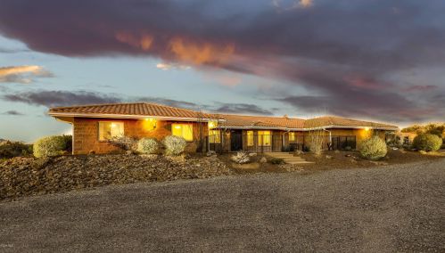 4700 Flying Diamond Dr, Tucson, AZ 85742-9561