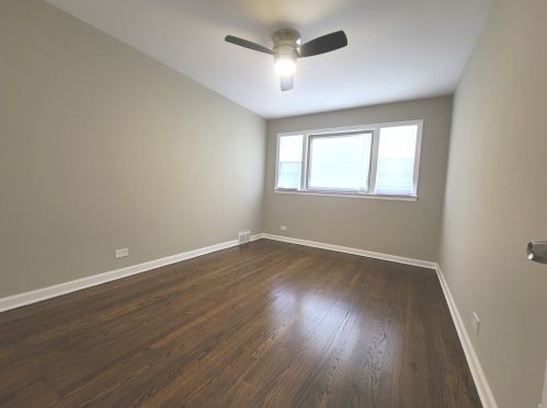 6217 Nagle Ave, Chicago IL  60638-4207 exterior