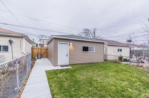 2905 77th Ave, Chicago IL  60707-1108 exterior