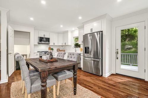 24 Aspen Ledges Rd, Ridgefield CT 06877-1826 exterior