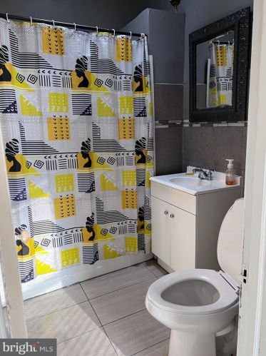 2526 22nd St, Philadelphia PA 19132-1514 exterior