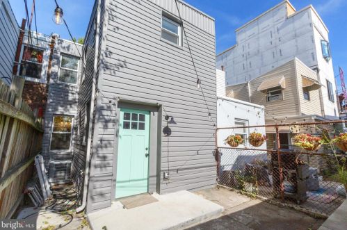 2431 Cedar St, Philadelphia PA 19134-4406 exterior