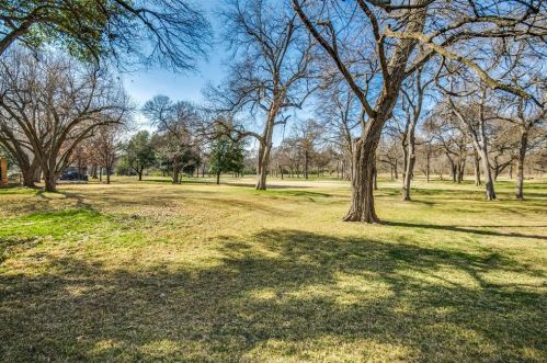 17907 Cedar Creek Canyon Dr, Dallas TX 75252-4944 exterior