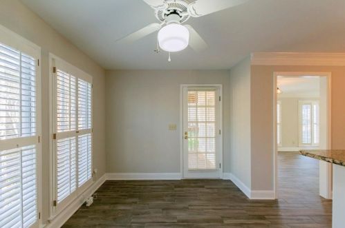 8913 Carroll Mnr Dr, Atlanta GA 30350-2080 exterior