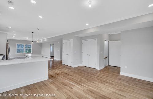 16 John St, Old Bridge NJ 08857-1705 exterior