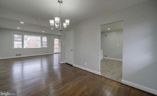 9012 3rd Ave, Silver Spring MD  20910-2157 exterior