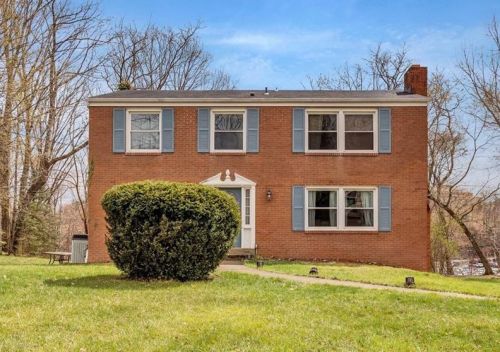 148 Dover Dr, Moon Twp, PA 15108-1077