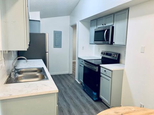 5780 Par 4 Ct, Lithonia GA 30038-1807 exterior