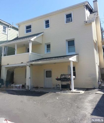 33 Sampson St, Outwater NJ 07026-2736 exterior