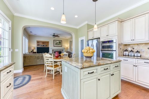 4054 Borders Dr, Folsom CA 95762-5415 exterior