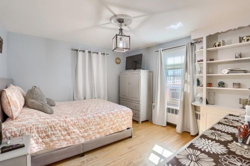 567 Main St, Hartford CT 06109-1839 exterior