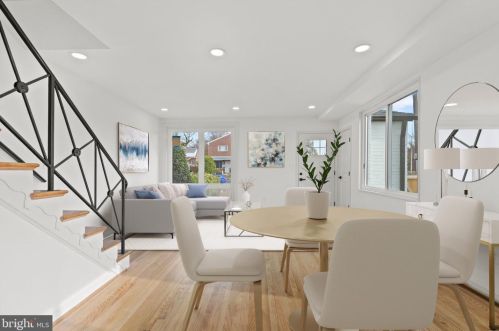 10 Taylor Run Pkwy, Alexandria VA 22314-4978 exterior