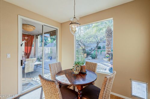 16026 10 St, Phoenix AZ 85086-0911 exterior