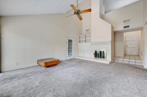 6303 5 Acre Wood St, Austin TX 78746-7125 exterior