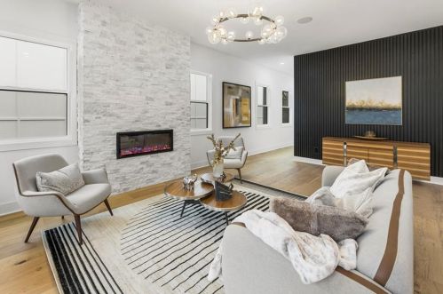 2020 Cambridge Ave, Atlanta GA 30337-1816 exterior