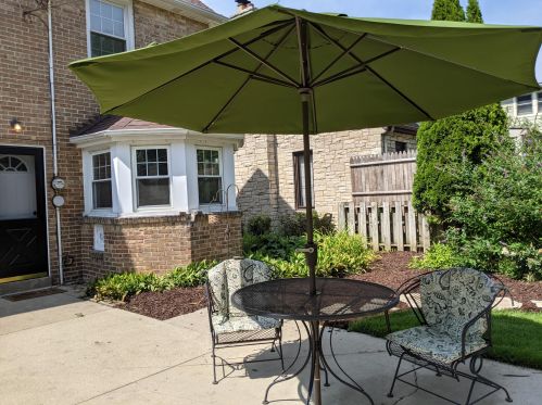 3272 Taylor Ave, Milwaukee WI  53207-2726 exterior