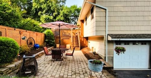 10 Manu Trl, Andover NJ  07821-3305 exterior