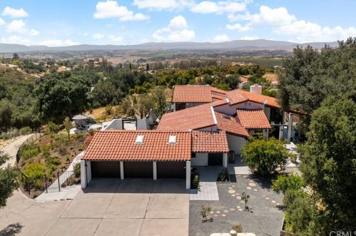 39111 Chaparral Dr, Temecula CA 92592-2020 exterior