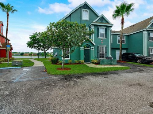 9826 Lake Chase Island Way, Tampa FL  33626-1948 exterior