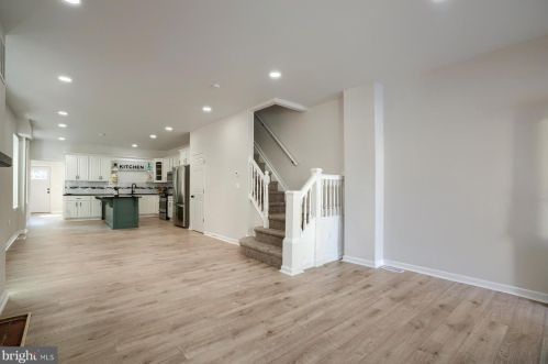 330 Oak St, Pottstown PA  19464-5357 exterior