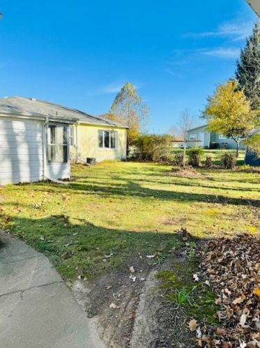 1031 Maynard Rd, Portland MI  48875-1223 exterior