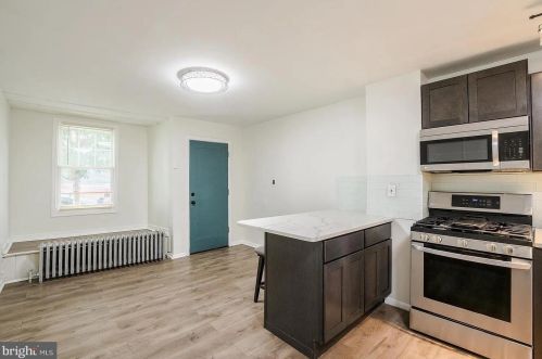 1902 5th St, Philadelphia PA  19122-2123 exterior