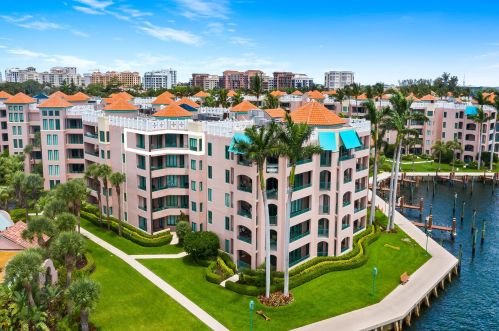 140 5th Ave, Boca Raton FL  33432-5045 exterior