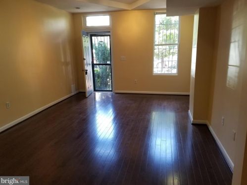 721 4th St, Washington DC  20002-4315 exterior