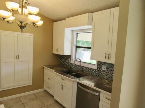 7905 Arthurs Rd, Fort Pierce, FL 34951-1928