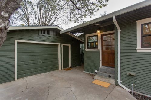 1207 Myrtle St, Turlock CA  95380-4933 exterior