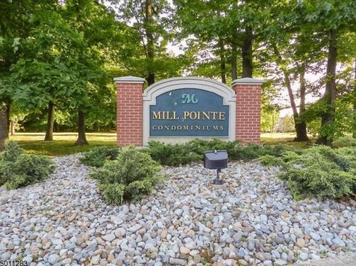 69 College Dr, Edison NJ  08817-5984 exterior