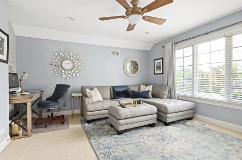 482 Prospect Ave, Elmhurst IL 60126-4325 exterior