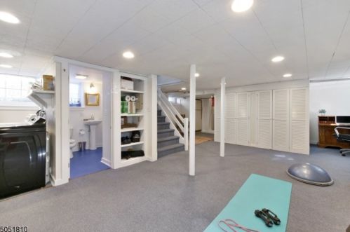 26 Harvard St, Montclair NJ 07042-5028 exterior