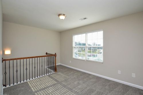 1912 Harvick Ct, Greensboro NC  27405-9695 exterior