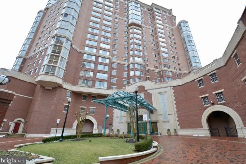 2181 Jamieson Ave, Alexandria, VA 22314-5747