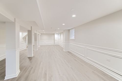 7614 Michigan Ave, Chicago IL  60619-2313 exterior