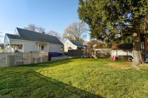 43 6th Ave, Paterson NJ  07506-1403 exterior