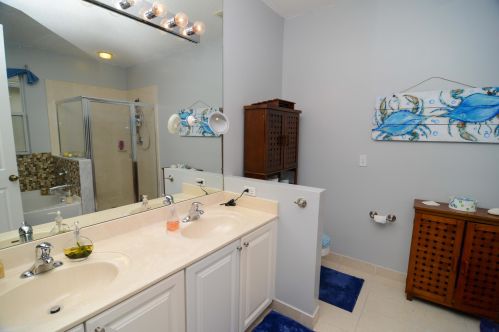 1948 Grand Dr, Fort Pierce FL 34952-7795 exterior