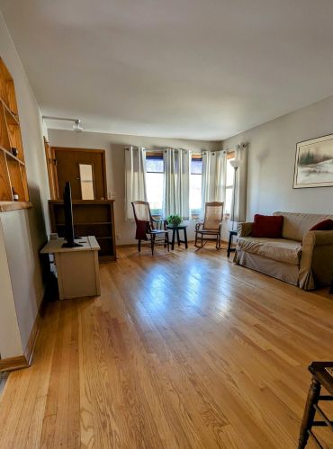 4914 104, Milwaukee WI 53228-3204 exterior