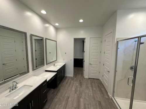 32735 22nd Dr, Phoenix AZ  85085 exterior