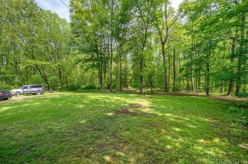 210 Geer Rd, Exeter CT 06249-2604 exterior