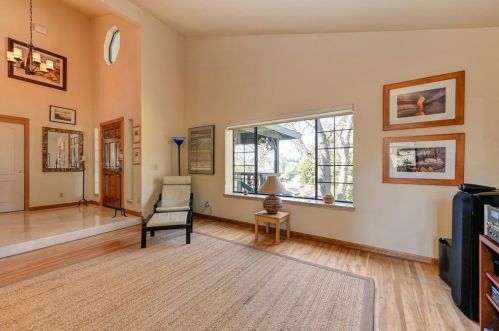 9811 Blue Lk Dr, Folsom CA 95630-1909 exterior