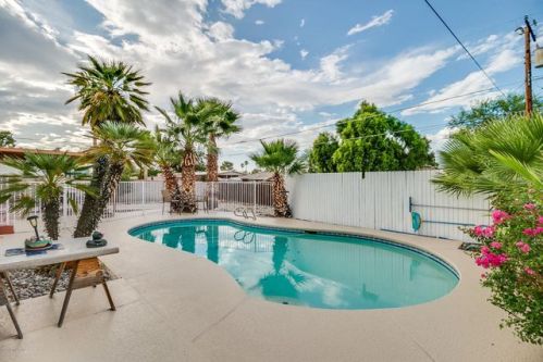 7433 Kenyon Dr, Tucson AZ  85710-3730 exterior