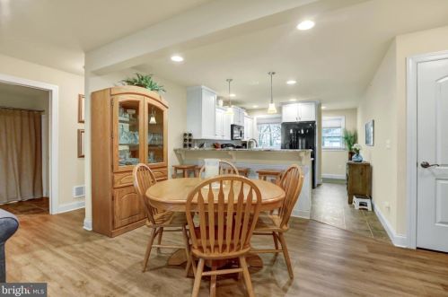 85 Midway Farms Ln, Lancaster PA 17602-2670 exterior