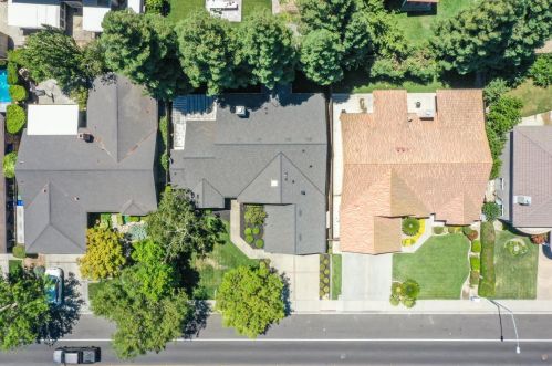2181 Daubenberger Rd, Turlock CA 95380-9114 exterior