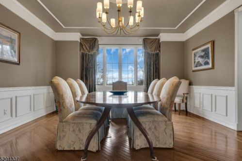 7 Chilton Rd, Chester NJ  07930-3107 exterior